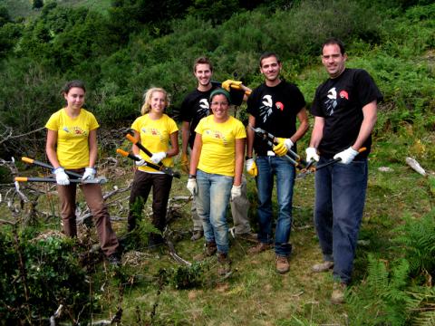 Voluntarios en el Parque Natural de Redes. @SEO/BirdLife